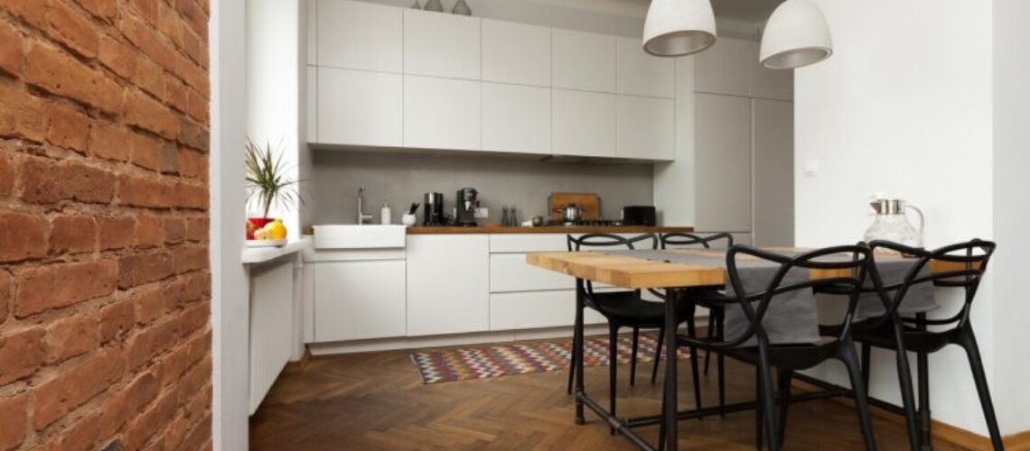 Donner_une_nouvelle_vie_à_votre_intérieur_:_la_peinture_de_parquet_expliquée