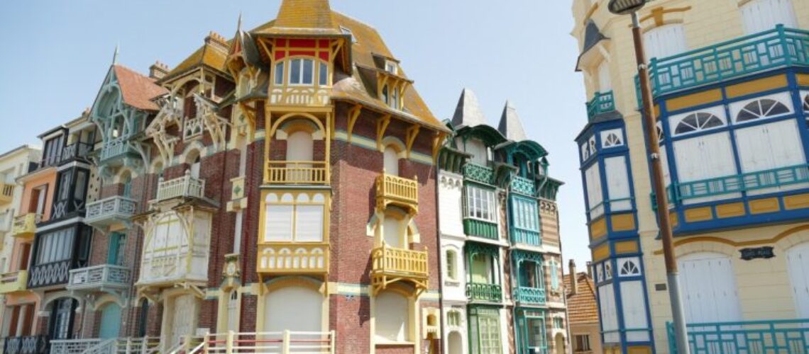 Quels_sont_les_critères_à_considérer_pour_la_peinture_de_façade_de_votre_maison_?_